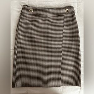 H&M Herringbone Skirt - Size 8 - Great Condition